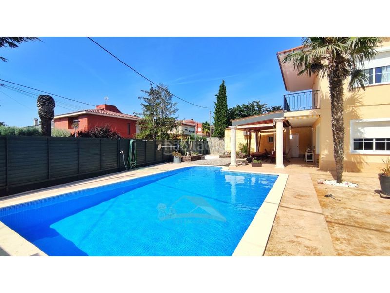 Foto e70a4922-8358-4628-8a88-89193e15a359. Casa amb aparcament piscina a Valls