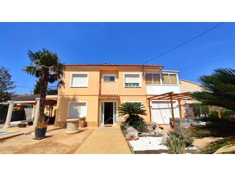 Foto ece6c719-eef9-4a1d-8a10-b5fd3aacd12c. Casa amb aparcament piscina a Valls