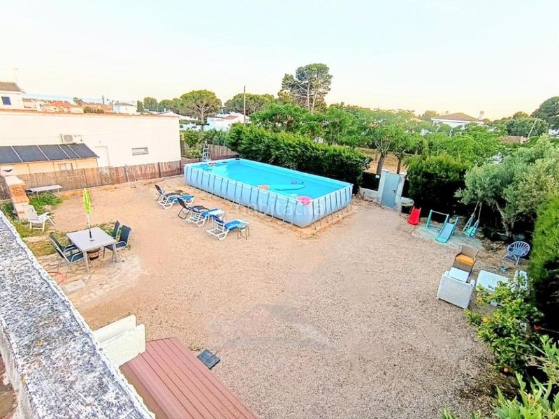 Foto 4bb2a9e8-781c-4b04-ace2-5a54023ab8d6. Casa amb aparcament a Calafat Ametlla de Mar (L´)