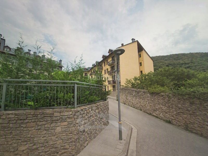 Foto 3ef66f35-e12c-4508-89d6-73a817424ba0. Terreny residencial a Sort