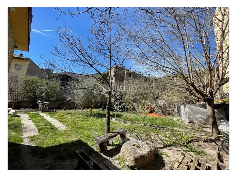 Foto 74305165-39f4-4f45-b385-86258a6795e1. Terreny residencial a Sort