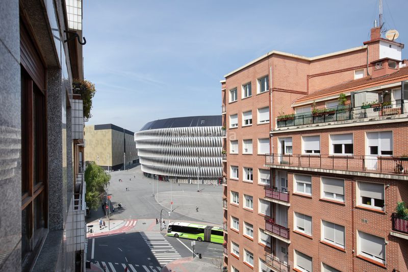 Foto 2235c17e-5f03-49a2-87d2-efeb333823bb. Pis amb calefacció aparcament a Basurtu Bilbao