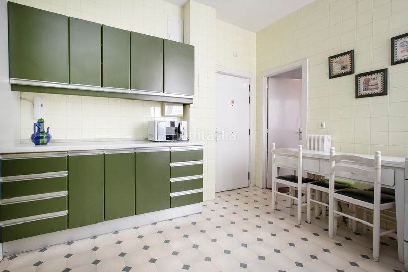 Foto c70806ab-8e80-4ad7-94ad-4cd7a43a3f5e. Pis amb calefacció aparcament a Basurtu Bilbao