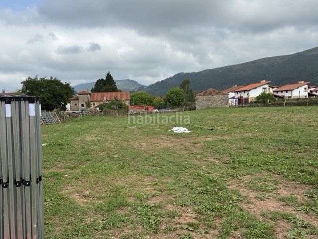 Foto 1c68bbf7-fc6b-43e8-a368-505e6337f76c. Landgut in Cabezón de la Sal