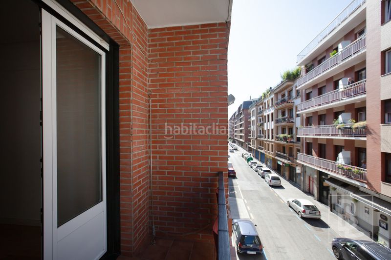 Foto cfb4cea1-c756-4903-96e6-a19032d963dc. Pis a kale barria 1 a Las Arenas Getxo