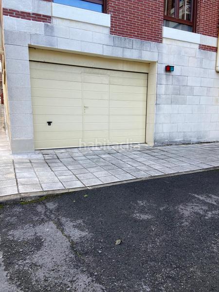 Foto e87fedd7-9696-4cd1-96a5-f5375de0489c. Car parking in jaime morera kalea 12 in Usategui Getxo