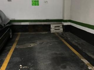 Car parking in San Bartolomé Kalea 172