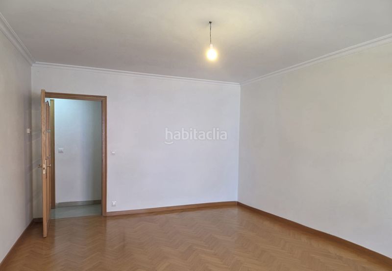 Foto b6fb04de-84c4-4a17-8649-663d632e0a47. Pis amb calefacció a Ponteareas