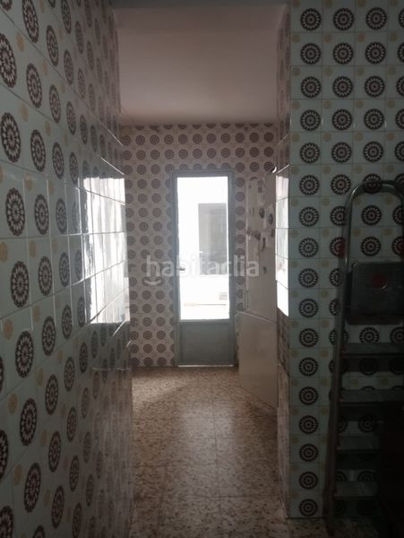 Foto b8b882eb-7a1c-4f39-8d64-4f805d2f0f69. Edificio in parque de la constitución 5a in Villanueva de la Serena