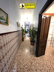 Casa a Parque de la Constitución 5a