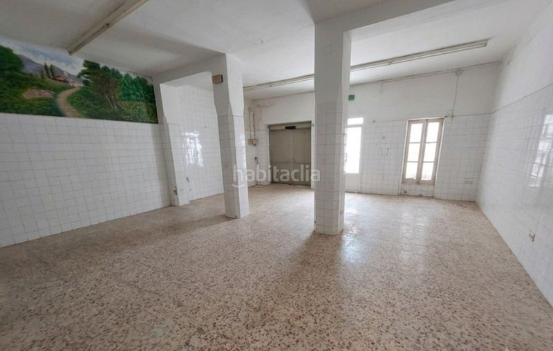 Foto b9d4eaef-d1b7-4cff-b591-3ff96a0b6064. Edificio in parque de la constitución 5a in Villanueva de la Serena