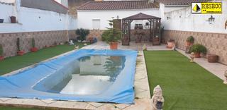 Casa a Parque de la constitución 5a. ¡¡ ¡¡¡¡ gran casa con piscina en miuy buena zona de la ciudad !!
