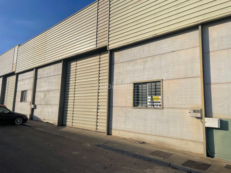 Foto 20e1cdc1-ab69-475c-b8c0-f61166c44307. Rent industrial building in Don Benito