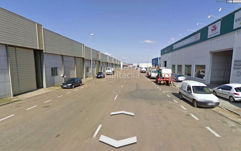 Foto e2b09965-5efd-490e-b710-39068e2bf6dc. Rent industrial building in Don Benito