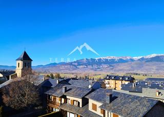 Attique à Alp. Dos áticos en venta en el corazón de alp