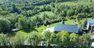 Maison jumelée à Isòvol. Chalet pareado en venta en olopte