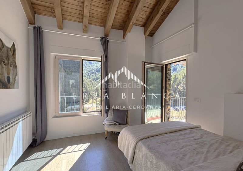 Foto 42f3d397-f51f-43e3-b040-3918a1915a88. Casa amb xemeneia aparcament a Molina (La)