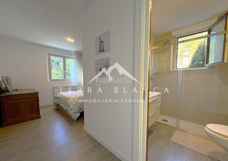Foto 9027f6b0-dd35-485a-931c-659472f6da97. Casa amb xemeneia aparcament a Molina (La)