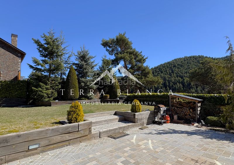 Foto c69aed6d-b19a-4c22-8b27-fb50ec99030d. Casa amb xemeneia aparcament a Molina (La)