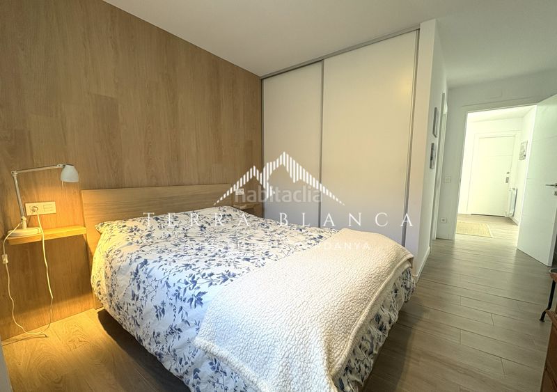 Foto d3ac15e1-c240-463f-8f78-f1a13ac3ca30. Casa amb xemeneia aparcament a Molina (La)