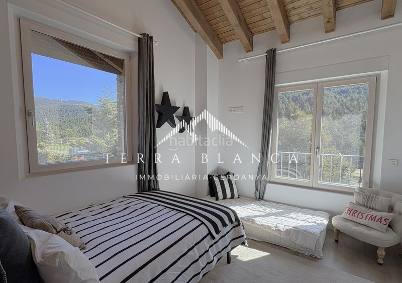 Foto ee5e6c19-5348-4dc6-b4c0-03bf8173eb1c. Casa amb xemeneia aparcament a Molina (La)