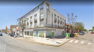 Geschäftsraum in Palacios y Villafranca (Los). Local en esquina avenida utrera