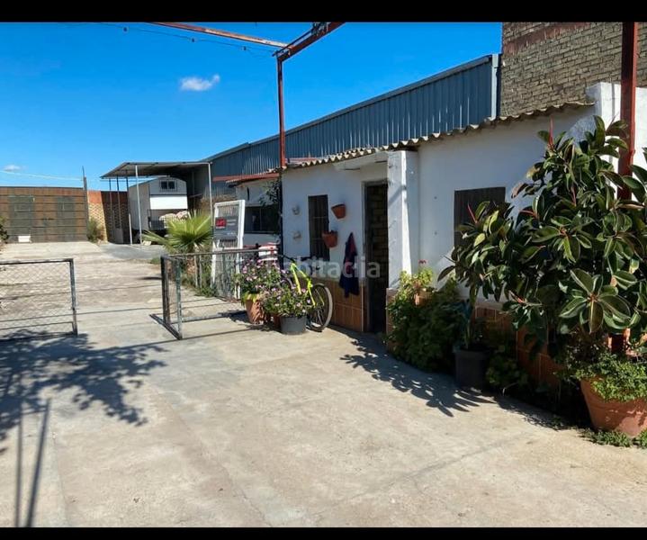 Foto 3301c7be-ee76-4027-912d-abeee7f898a0. Nave industrial terreno con nave en Palacios y Villafranca (Los)