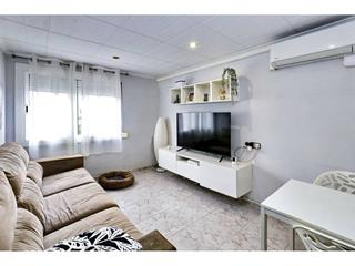 Pis a Ciutat Meridiana. Oportunidad! piso en venta en quinta planta exterior con ascenso