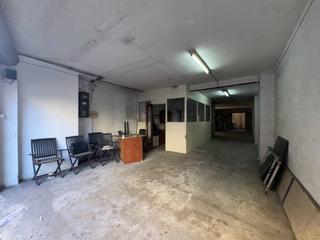 Pis  Mas marí. Gran espacio con patio, ideal para vivienda