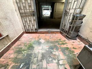 Appartement à Santa Rosa. Proyecto ideal amplio local con patio y potencial para vivienda