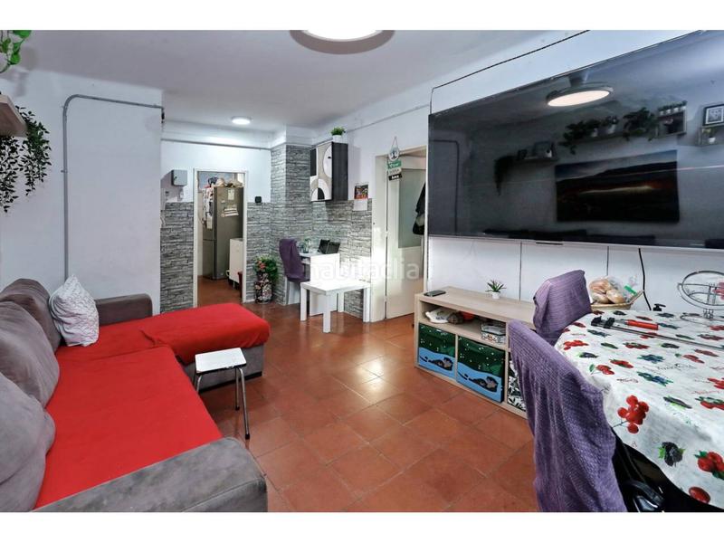 Foto b77a1b77-0579-458b-a5cb-746d44f9da9a. Flat in Ciutat Meridiana Barcelona