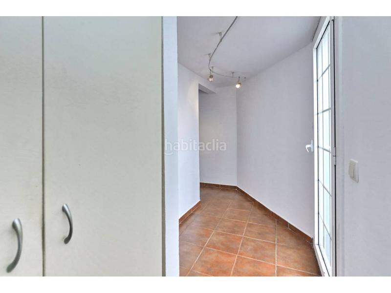 Foto a74b76cc-b14b-41b8-aa31-a80f0b1a4165. Ático  en venta luminoso y acogedor con vistas despejadas y doble orientación en Barcelona