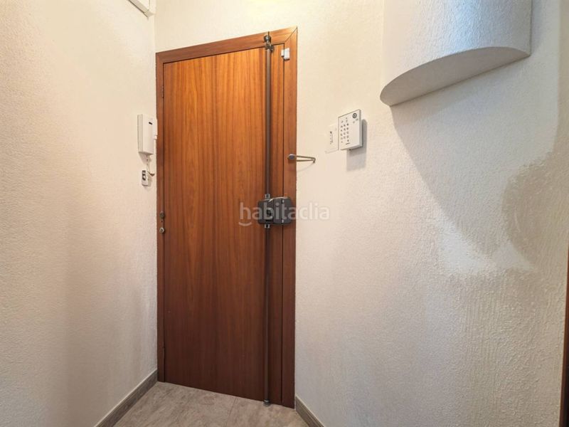 Foto 17e61374-53ef-41da-9e4c-fba14a345b9d. Pis a Roquetes Barcelona