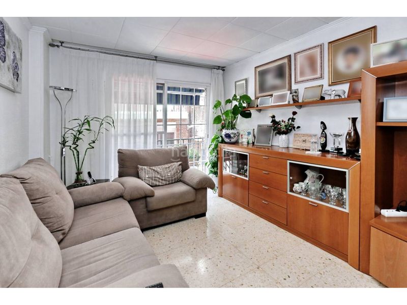 Foto cf9bbad6-6484-4990-8ff9-398639cb2eb2. Pis amb calefacció a Carmel Barcelona