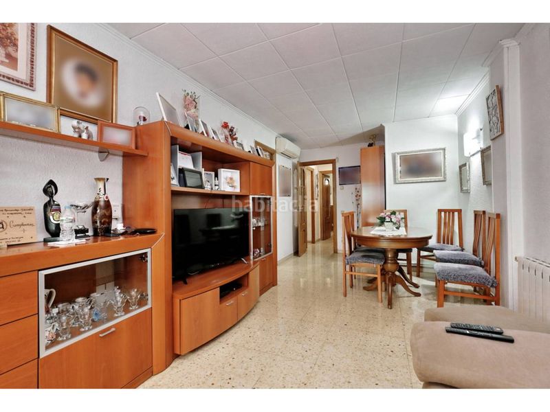 Foto f8b14356-2022-4680-a90f-32466aa6da10. Pis amb calefacció a Carmel Barcelona