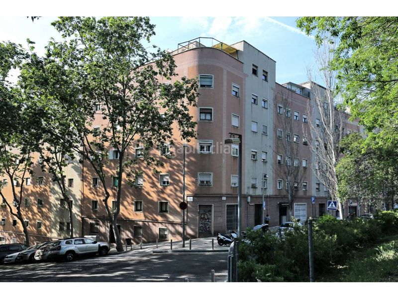 Foto 5febdf95-1641-426e-a18b-7d500acc7d2a. Pis a Turó de la Peira Barcelona