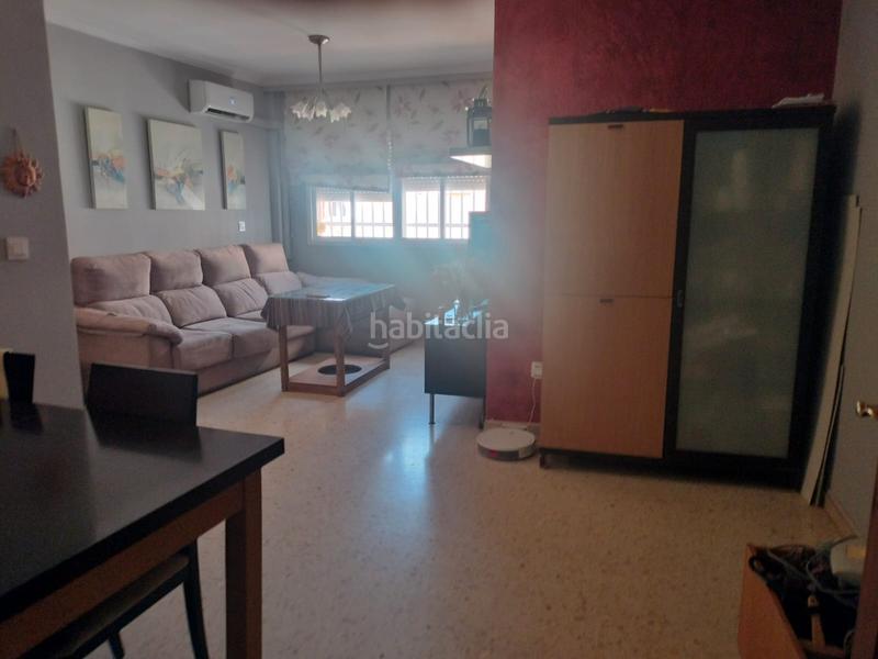 Foto a065dc21-8a87-4099-9198-d13f0756104e. Piso en calle mateo alemán 39 vendo piso en avd de españa en Dos Hermanas