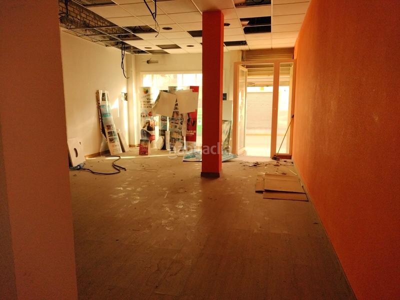 Foto 156aac8c-cc19-40c7-bfb2-c13256a184dd. Locale commerciale in avenida de andalucia 100 in Dos Hermanas