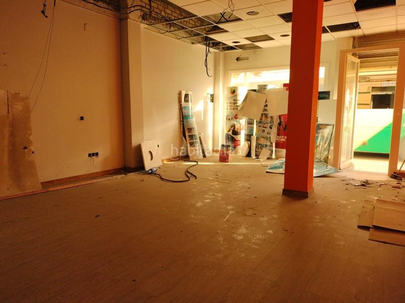 Foto a6c81572-b255-4a52-bf9f-3e690e9c7480. Locale commerciale in avenida de andalucia 100 in Dos Hermanas