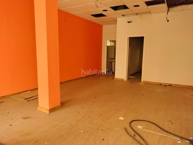 Foto fbad336b-d4e8-45a4-916f-4099a7f019c8. Locale commerciale in avenida de andalucia 100 in Dos Hermanas