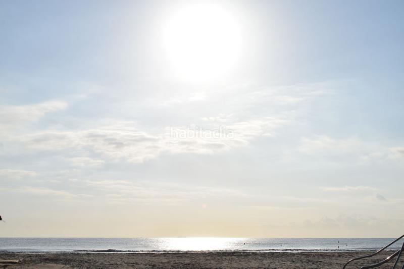 Foto 7d0c4ea4-d84d-4977-9f8f-569fae1d0e7b. Aparcament cotxe a La Patacona Alboraya