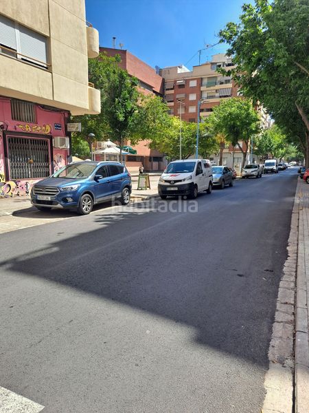 Foto d8b1c270-4a9e-46b9-bea6-7b26a3429d4d. Local comercial a Xàtiva