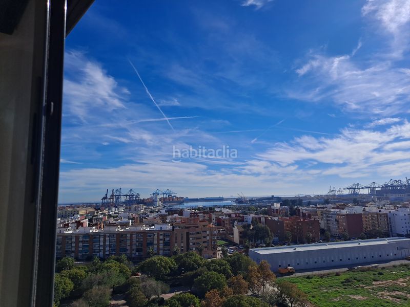 Foto d6ae9ab2-ed06-4528-ac9a-aad4b6d3363b. Àtic amb calefacció aparcament a La Punta Valencia