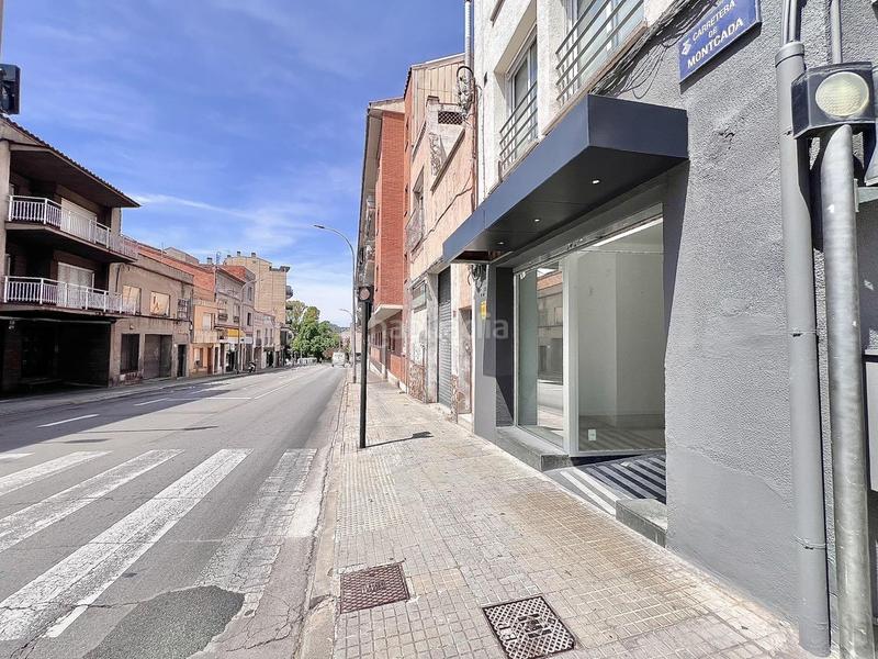 Foto 0d675fba-8cac-42f9-b3c5-f554d78898e3. Local comercial en carretera montcada en Cementiri Vell Terrassa