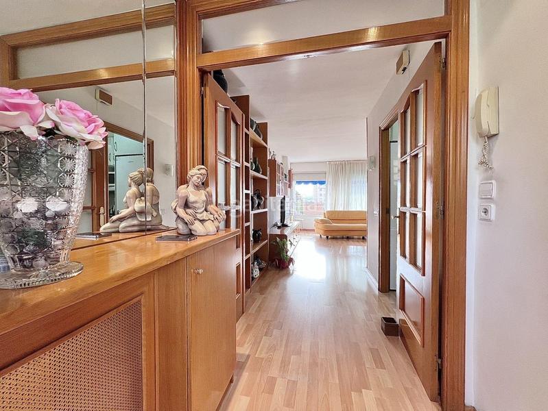 Foto 9f90b602-8b9d-42b0-931a-b6df0d461e03. Appartement avec chauffage piscine dans Eixample Sabadell