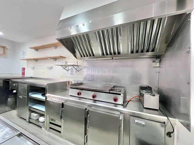 Foto b182d07a-30b5-4462-a649-2866797443b9. Local comercial a pirineus a Les Arenes - La Grípia - Can Montllor Terrassa