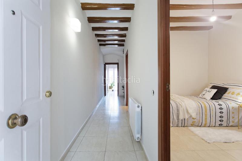 Foto 6c4843fc-3378-4dbf-a71f-9c4118654ed4. Semi detached house with heating in Barri del Centre Terrassa