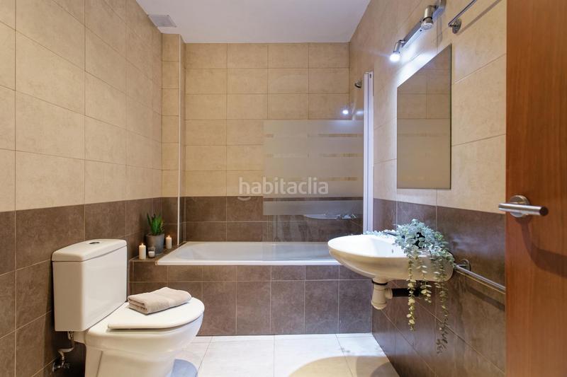 Foto 75fc54c3-567a-420d-826a-a85e54bad18b. Semi detached house with heating in Barri del Centre Terrassa