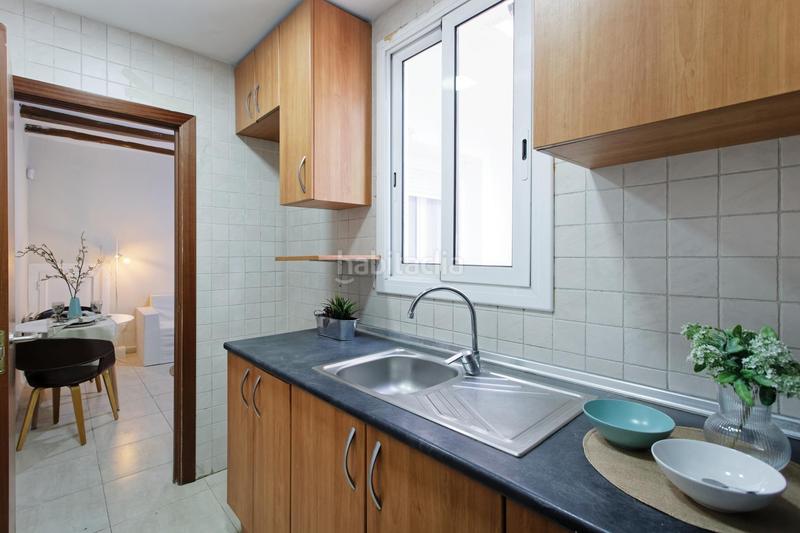 Foto e15fbab1-1711-415b-a9af-7955123d5a44. Semi detached house with heating in Barri del Centre Terrassa