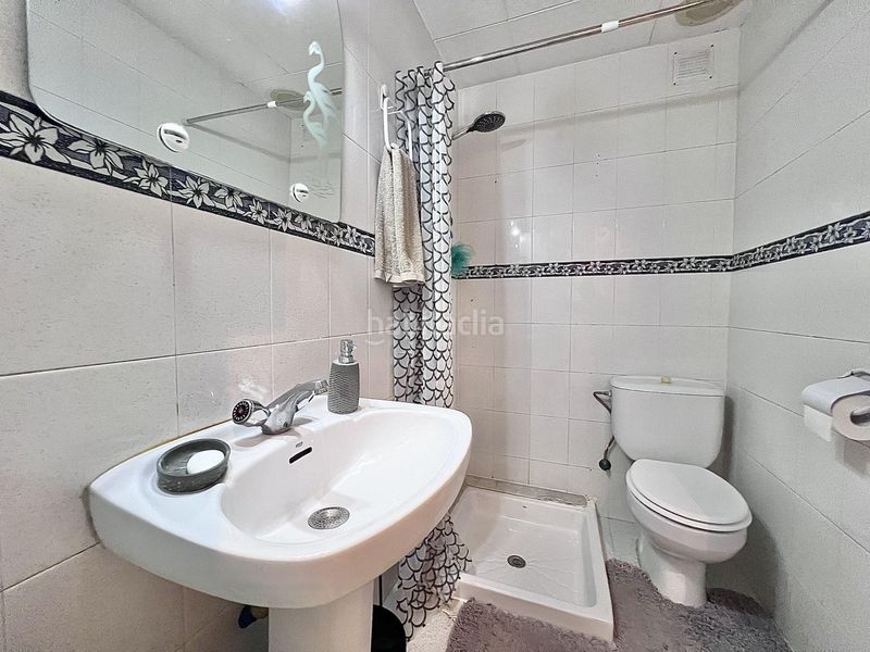 Foto 884a1509-a5a8-4e75-8728-116fbb0373f2. Casa amb calefacció aparcament a La Cogullada Terrassa
